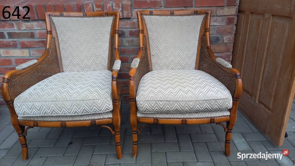 Fotel 2 orzechowy rattanowy z tapicerką beżową Gawroniec