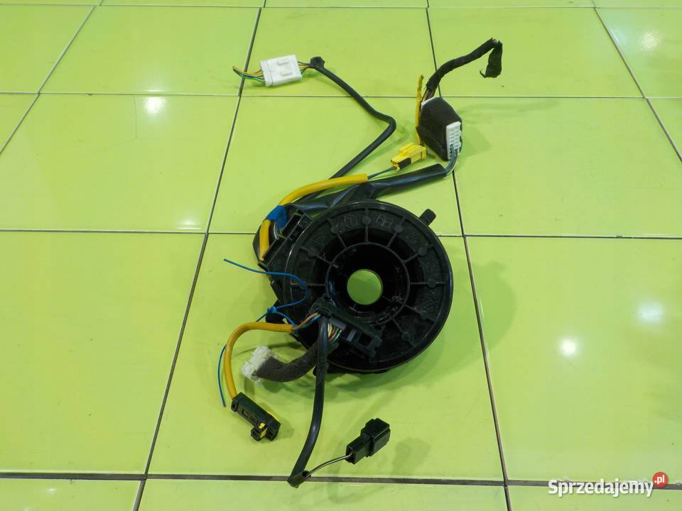 SSANGYONG RODIUS II TURISMO 20 B 13r 5D tasma Wyposażenie wnętrza Suków sprzedam