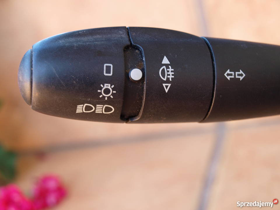 Peugeot 206 307 406 807 Partner przełącznik Motoryzacja Kalisz