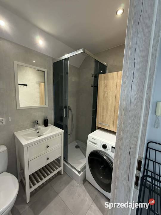 Górna ładna rozkładowa kawalerka z balkonem sieć Łódź