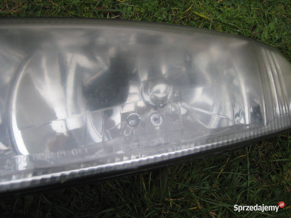 Lampa przednia Reflektor prawy lewy prawa lewa osobowe Kraków sprzedam