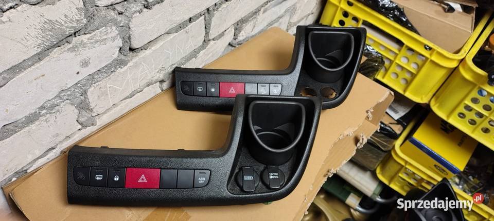 Przyciski ASR awaryjne USB kubek zapalniczka Motoryzacja Toruń