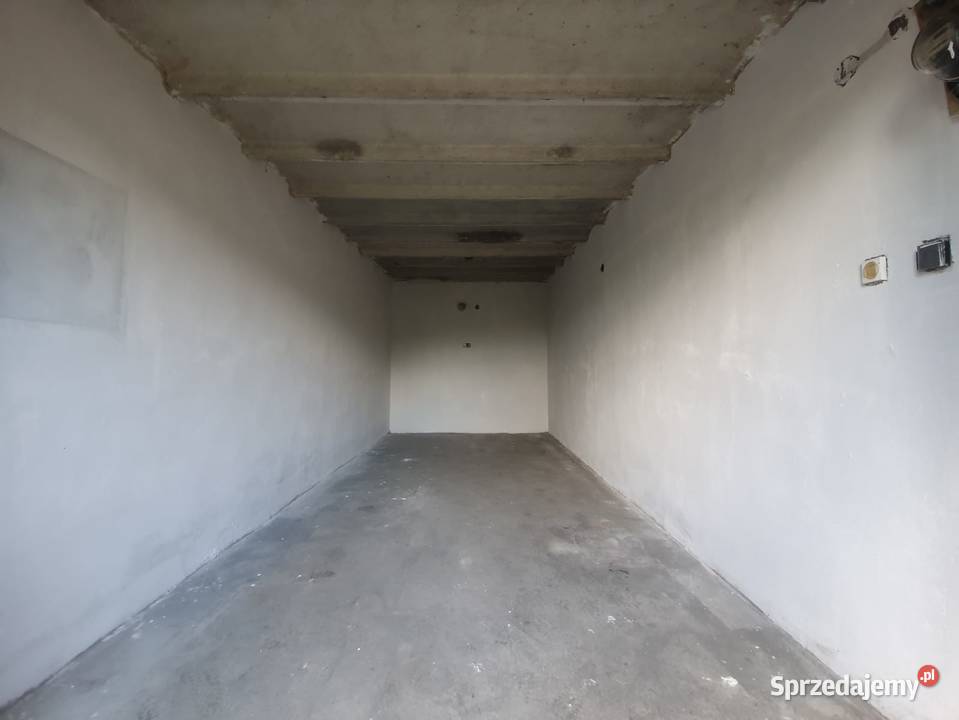 SPRZEDAM Garaż murowany Rawicz Armii Krajowej