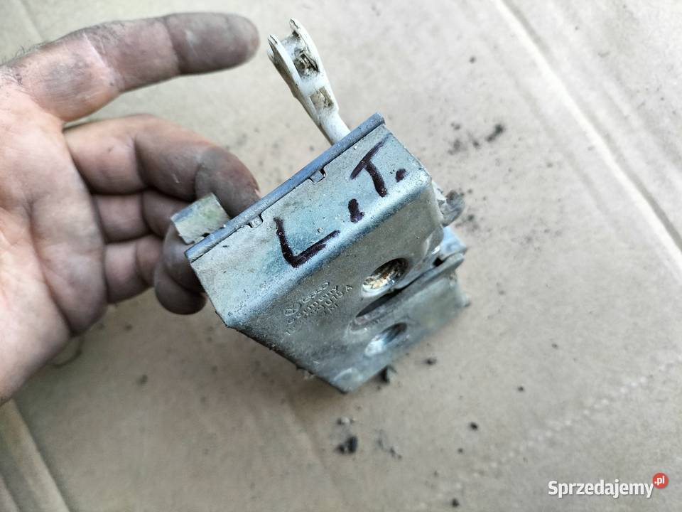 ZAMEK DRZWI LEWY TYŁ 5D VW GOLF II 2 JETTA 2 lubelskie Kamień-Kolonia sprzedam