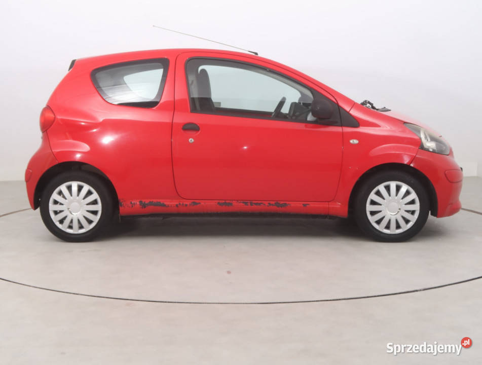Toyota Aygo 10 VVTi czerwony dolnośląskie sprzedam