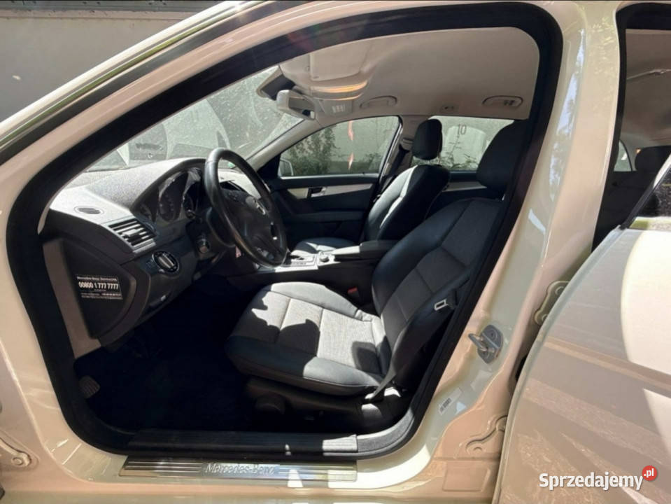 Mercedes C 180 Perfekcyjny bogata wersja Automat tempomat