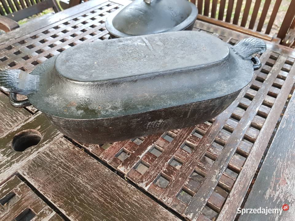 Dużaciężka żeliwnaprzedwojemna sygnowana Garnki i szybkowary Barlinek