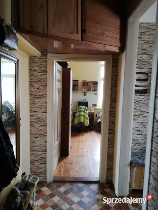 2 pokoje w kamienicy w Wołominie Wołomin