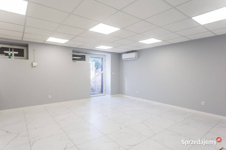 80 m parter z ulicy Bałuty parking Łódź sprzedam