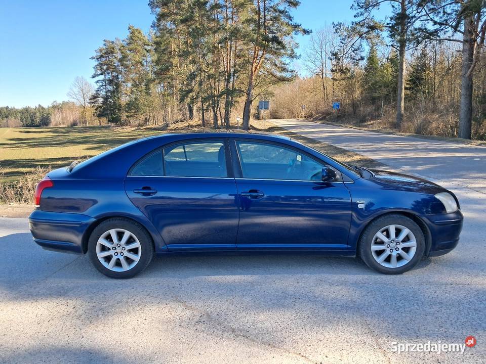 Toyota Avensis 2003 20d4d 116 hatchback granatowy Suwałki sprzedam