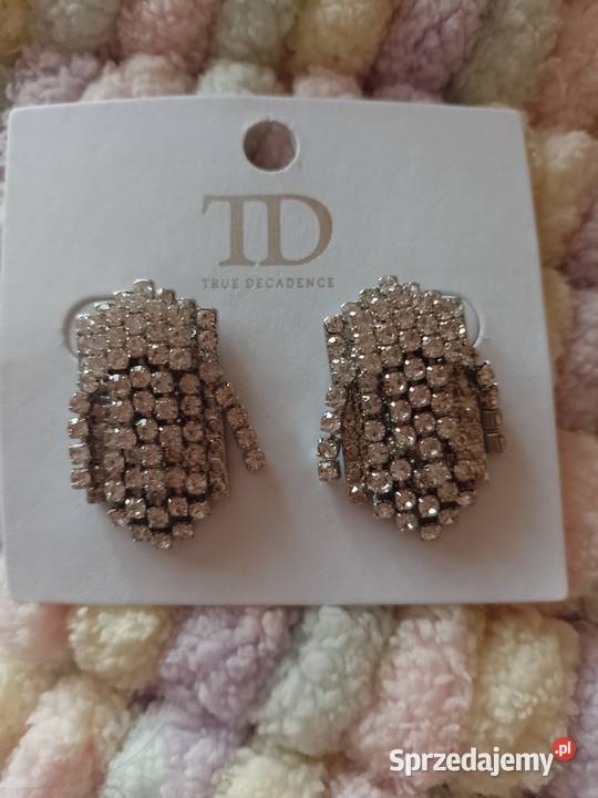 Bogato zdobione kolczyki ślubnewieczorowe z Kraków