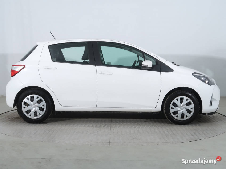 Toyota Yaris 15 Dual VVTi nieuszkodzony Zabrze