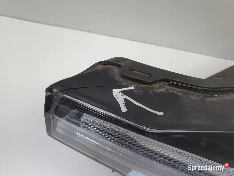 Volvo XC60 II LIFT 21 PRZEDNIA LAMPA LEWA lewy osobowe lubelskie