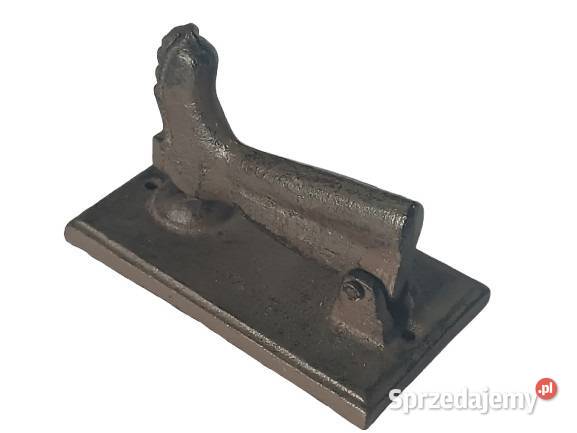 Kołatka żeliwna w kształcie buta ozdoba uchwyt