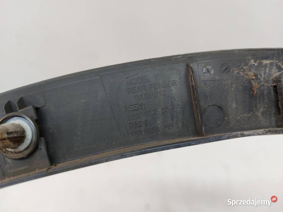 TESLA MODEL Y 2 LISTWA NA BŁOTNIK PRAWY TYŁ
