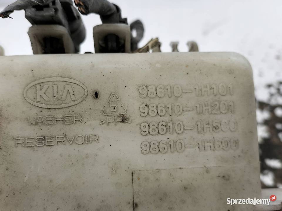 ZBIORNICZEK SPRYSKIWACZY LIFT 986101H101 Kia