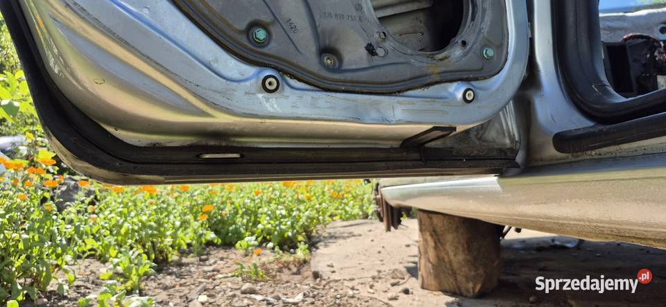 Drzwi lewy tył Vw Bora Sedan LA7W osobowe pomorskie Słupsk
