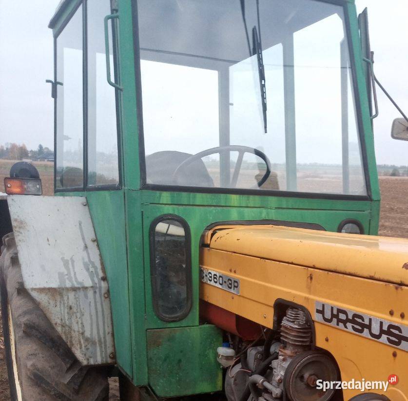 Kabina Czeska z błotnikami C 360 Włocławek