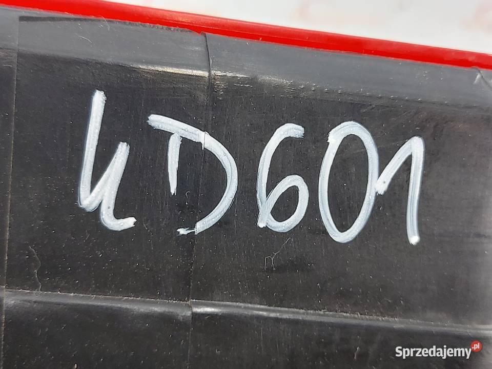 VW CRAFTER lampa prawa tył 2E0945247 Kielce