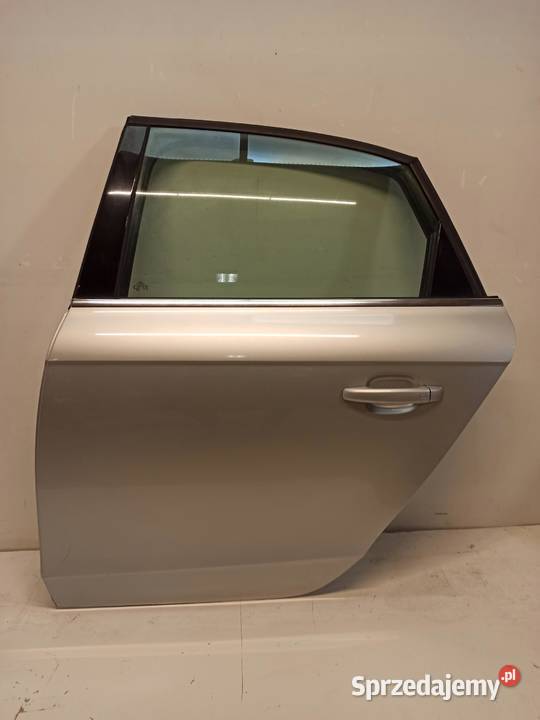 AUDI A4 B8 DRZWI LEWY TYŁ SEDAN X7W LX7W osobowe