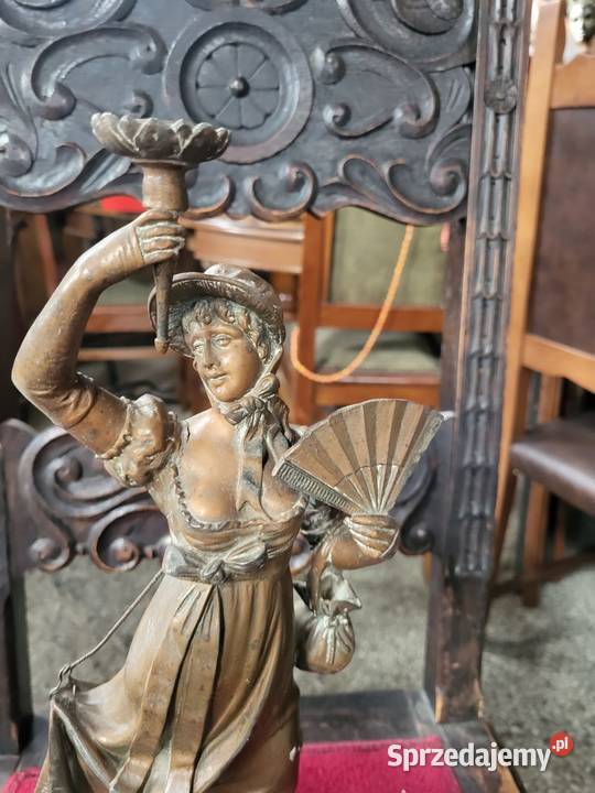 Świecznik dama z cynkalu Rybnik