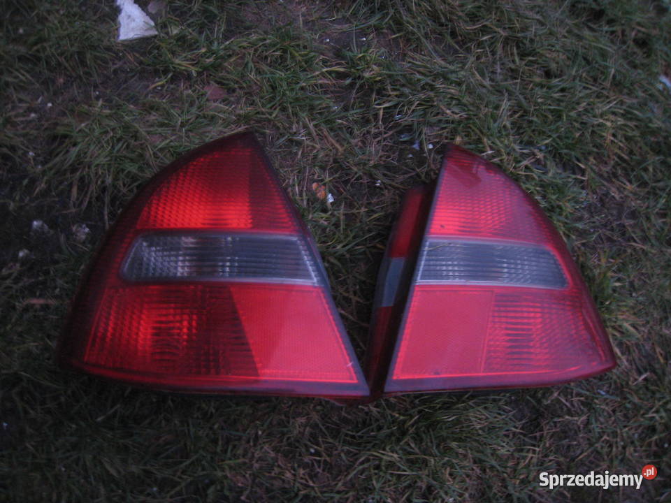 Lampa tylna prawa lewa Mitsubishi Carisma lift Kraków