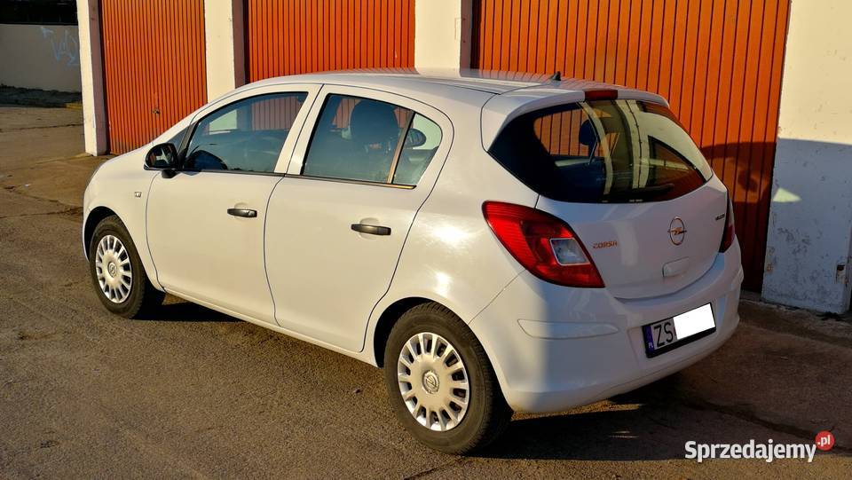 Opel Corsa 2011 5drzwi Garażowany Szczecin