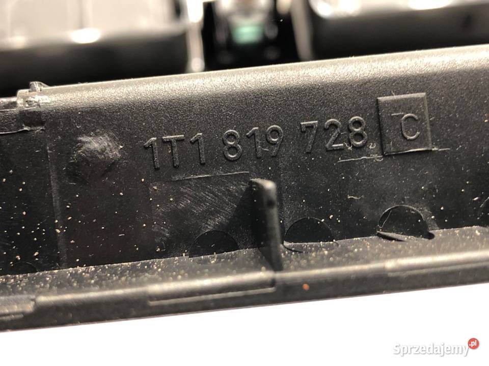 KRATKA NAWIEWU PRZÓD VW TOURAN 1T1819728C