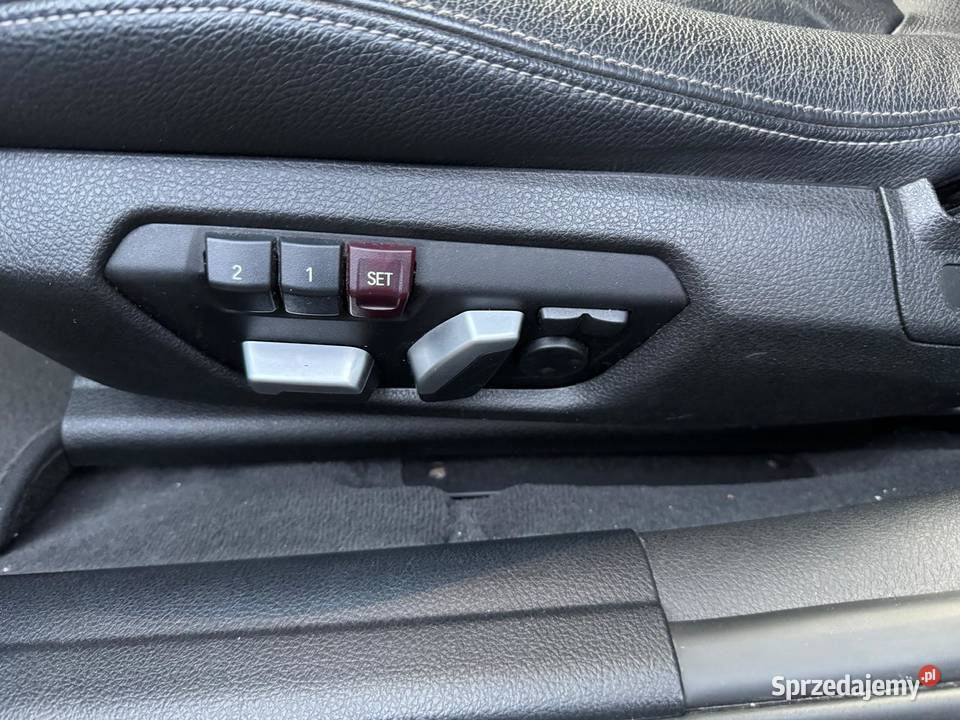 BMW F30 sedan 328 iX xDrive grzane skóry Starowa Góra