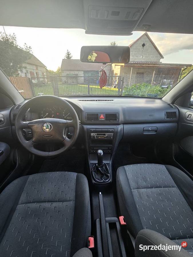 Skoda Octavia 16mpi lpg 2009 Rok produkcji 2009 mazowieckie Łochów