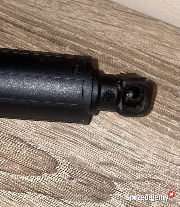 SIŁOWNIK KLAPY BAGAŻNIKA MERCEDES B W247 Klapy bagażnika Katowice