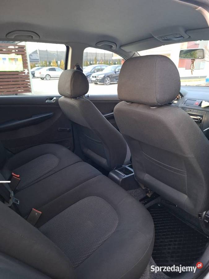 Skoda Fabia14 MPI benzynaklimaniski przebieg Rok produkcji 2005 podkarpackie