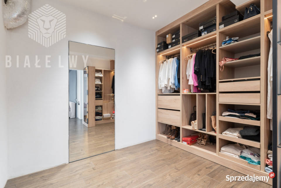 Dom wolnostojący sprzedam 281m2 Dominów