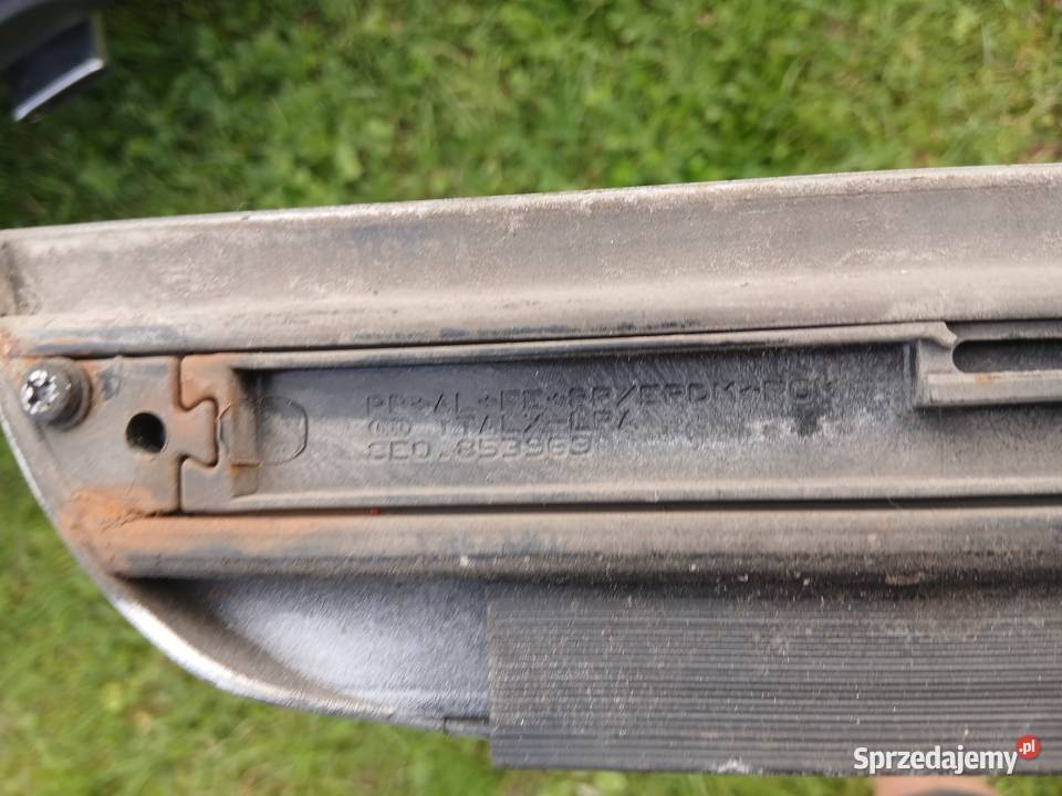 Listwa drzwi dolna lakierowana Audi A4 B6 B7 Karoseria Szczerbice