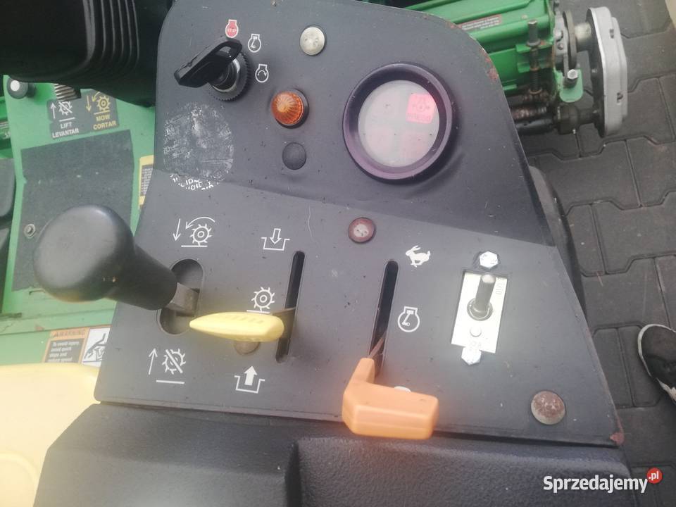 Kosiarka wrzecionowa John Deere diesel 2500A na Kobiele Wielkie sprzedam