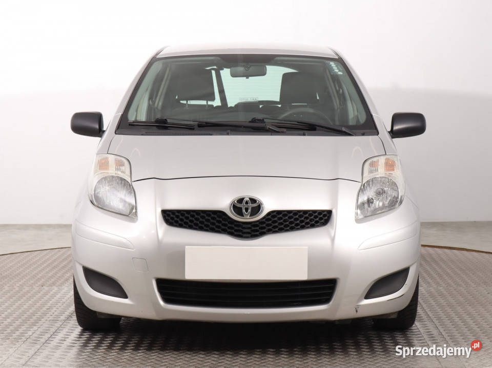 Toyota Yaris 133 Dual VVTi Hatchback śląskie Katowice sprzedam