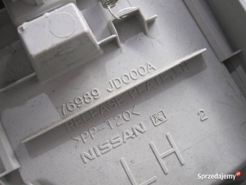 pas bezpieczeństwa lewy przód 86885JD00A Rok produkcji 2011 Kielce