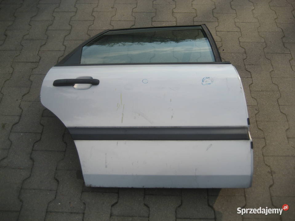 vw passat b4 sedan 9396r drzwi tył prawe