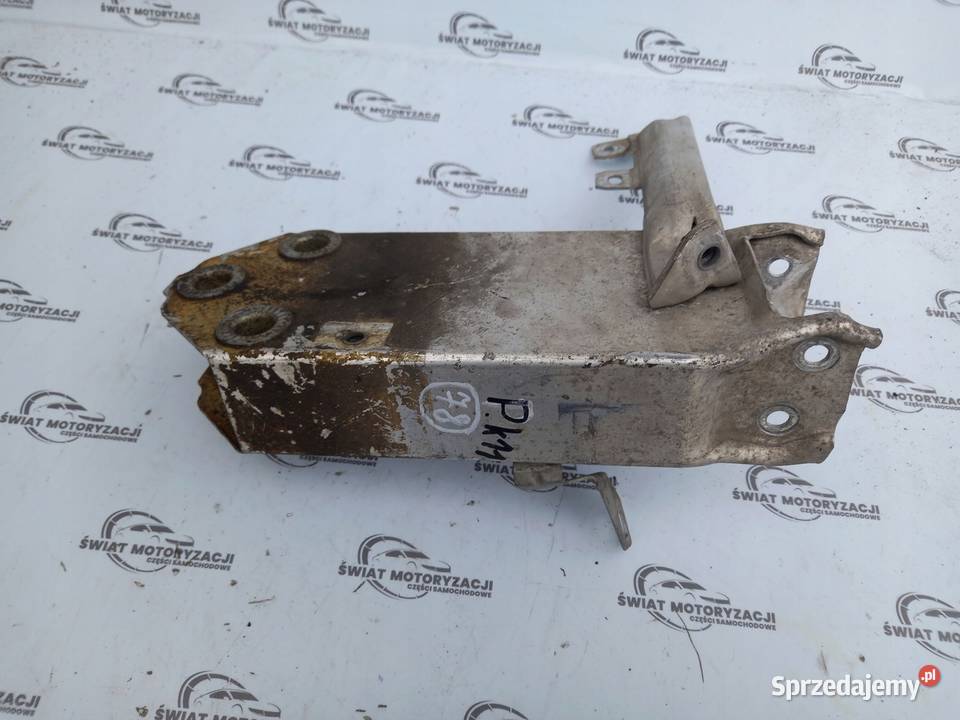 BMW F10 13r mocowanie prawe 2302CH2491 Wzmocnienia, belki i wsporniki Kielce