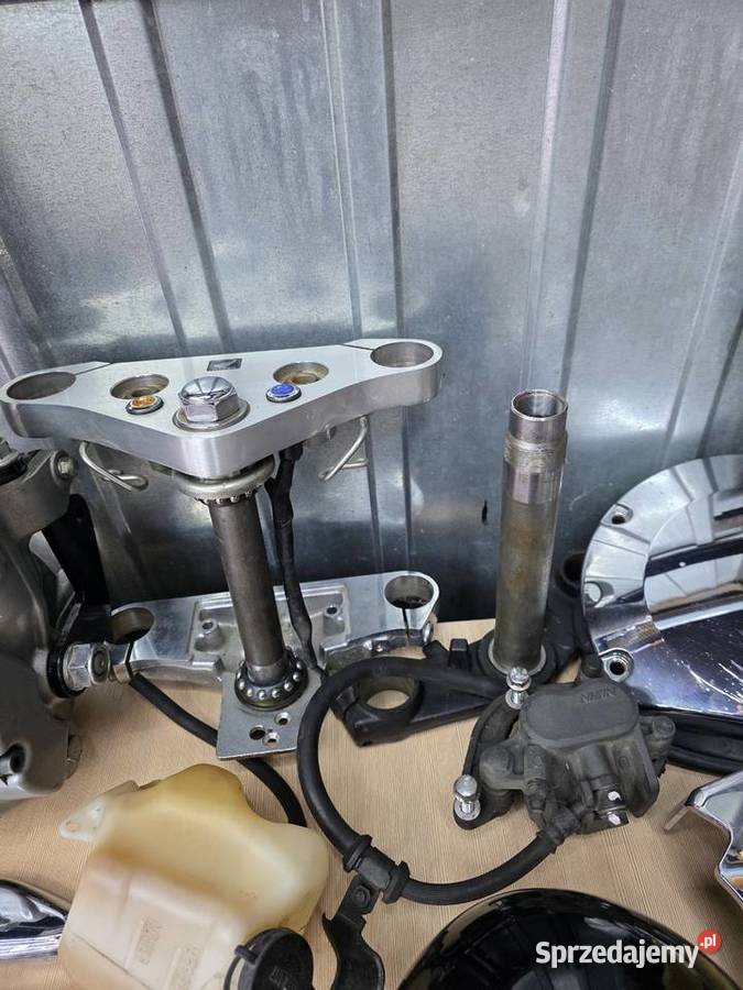 Honda shadow VT 750 części z zdjęcia 999 PLN Trzeboś