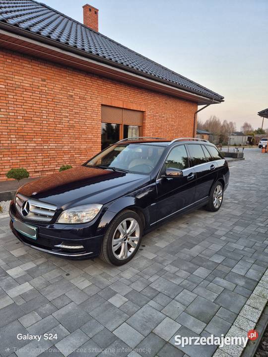 Piękny Mercedes C180 benzyna 163 2010r Bełchatów