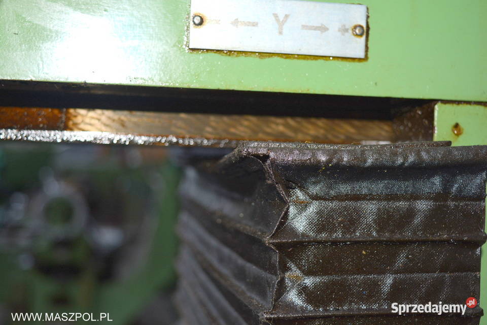 Frezarka CNC AVIA F 40 NA2 wyprodukowana została łódzkie Głowno