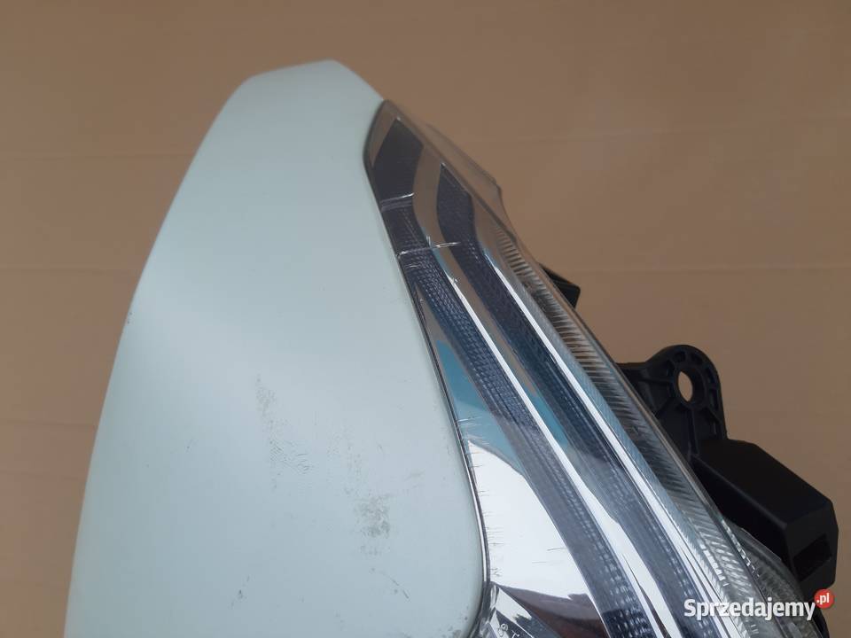 HONDA SH125 OSŁONA PRAWY BOK PRZÓD KIERUNKOWSKAZ lubuskie Trzciel