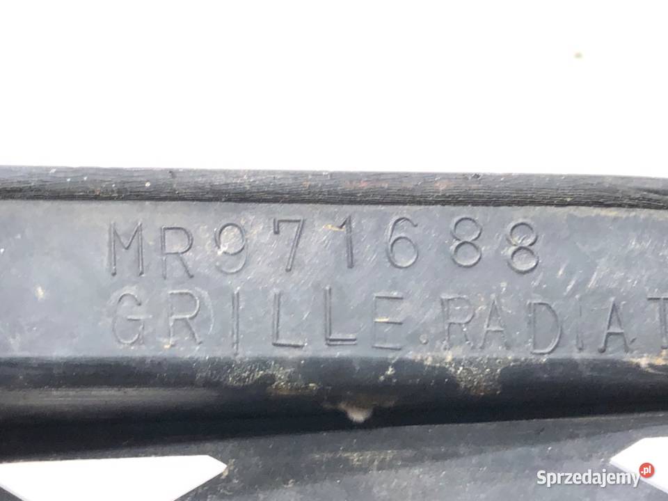 ATRAPA GRILL MITSUBISHI OUTLANDER I 0108 Atrapy