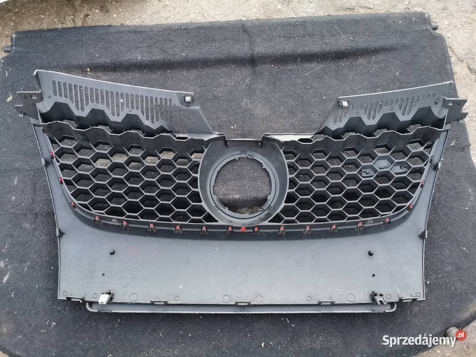 Grill atrapa chłodnicy golf 5 V GTI 1K0853651 E wielkopolskie Międzychód