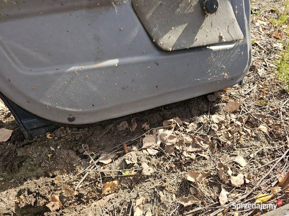 Drzwi lewy tył bmw e34 osobowe mazowieckie Wólka Łagowska