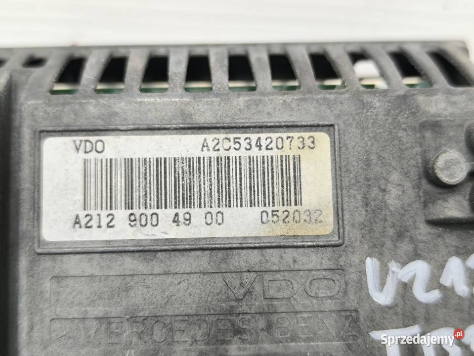 WYŚWIETLACZ EKRAN MERCEDES ECLASA W212 osobowe sprzedam