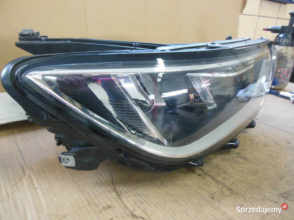 VW PASSAT B8 14 REFLEKTOR PRAWY LAMPA PRZÓD H7 śląskie Kozy