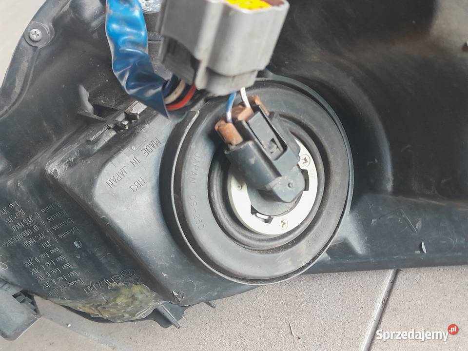 Lampa subaru outback BS 2014 przód lewa EU Sieradz sprzedam