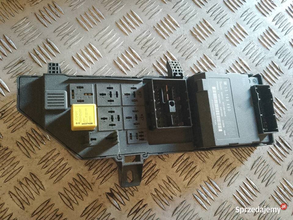 Moduł komfortu Opel Vectra C 13199490 Silniki i osprzęt małopolskie Tarnów